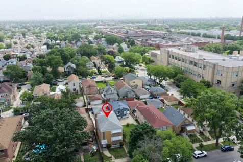 2115 North Mobile Avenue Chicago IL 60639