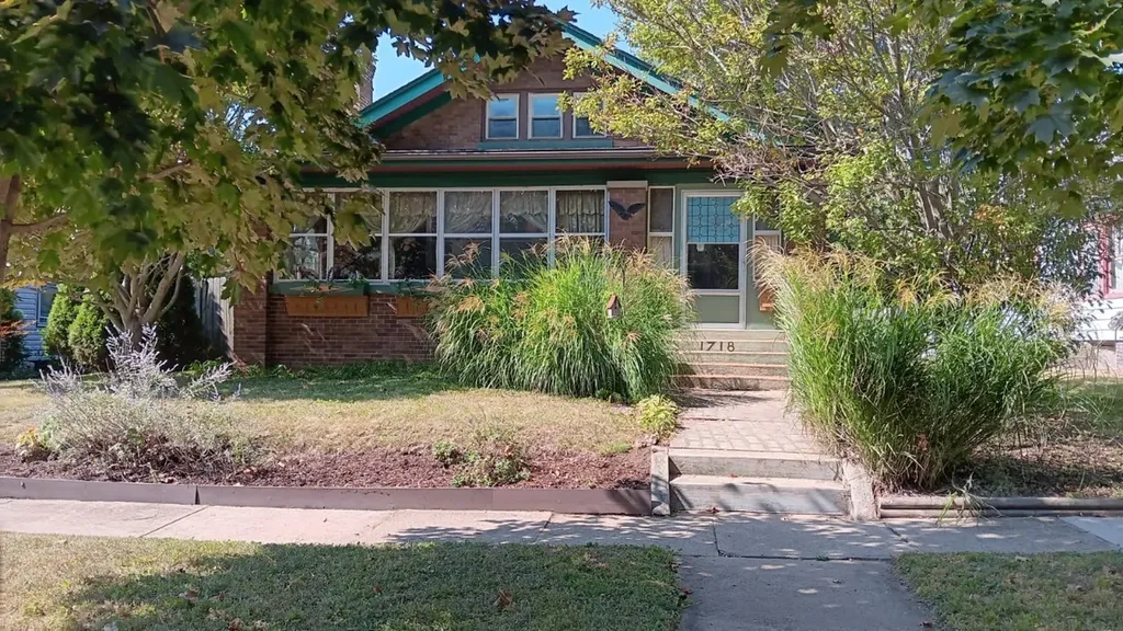 1718 Douglas Street Rockford IL 61103
