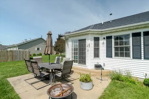 412 Sunset Drive Colfax IL 61728