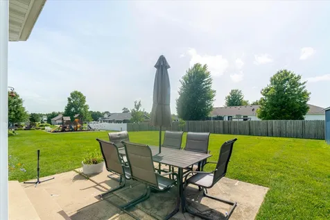 412 Sunset Drive Colfax IL 61728