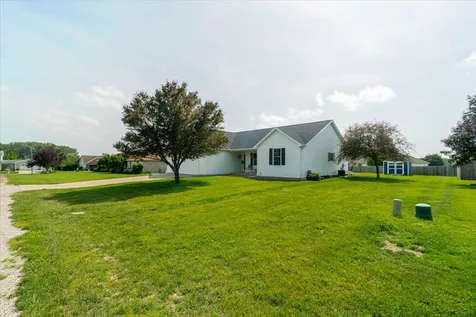 412 Sunset Drive Colfax IL 61728