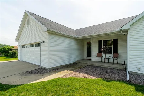 412 Sunset Drive Colfax IL 61728