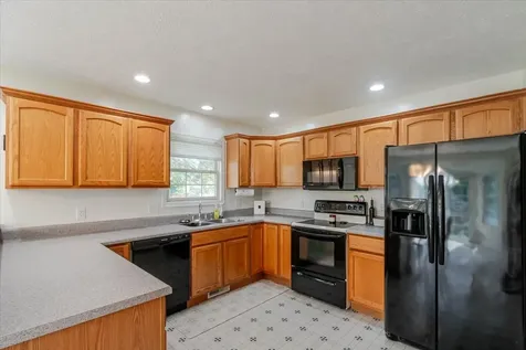 412 Sunset Drive Colfax IL 61728
