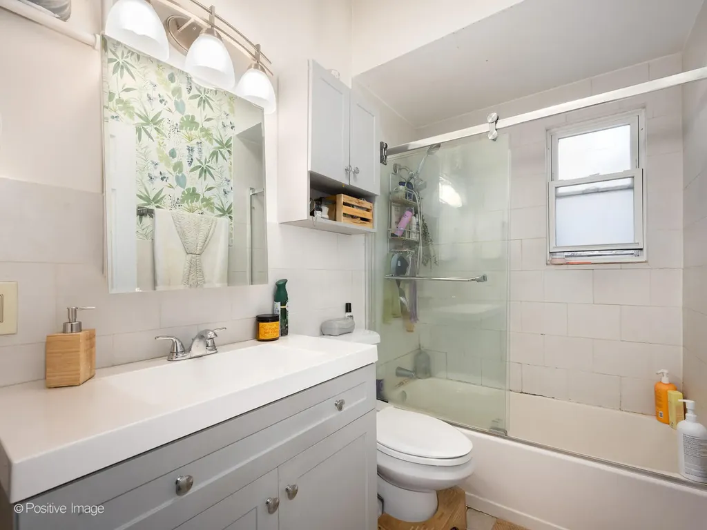 3611 West Diversey Avenue Chicago IL 60647