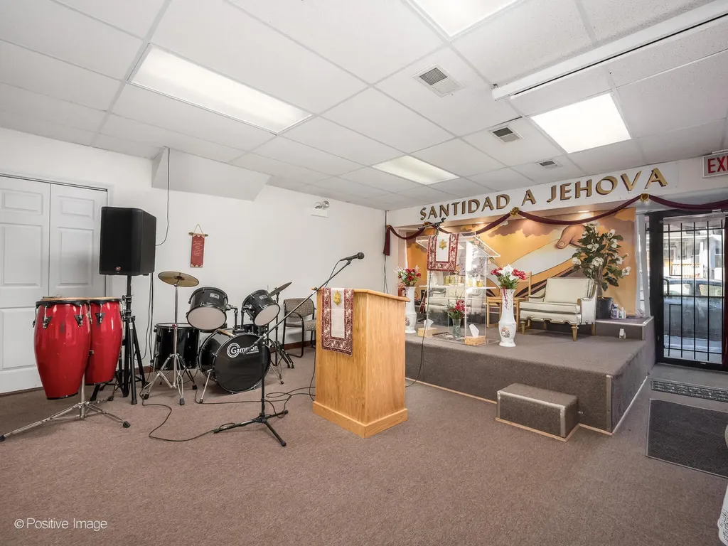 3611 West Diversey Avenue Chicago IL 60647