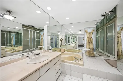 201 Aspen Lane Highland Park IL 60035