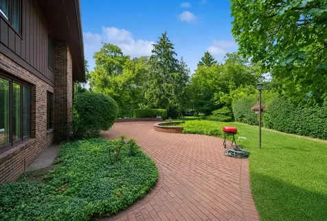 201 Aspen Lane Highland Park IL 60035