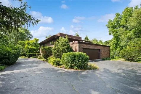 201 Aspen Lane Highland Park IL 60035