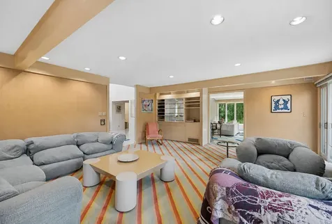 201 Aspen Lane Highland Park IL 60035