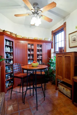 622 West Briar Place Chicago IL 60657