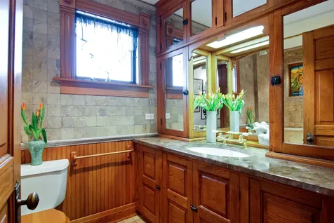 622 West Briar Place Chicago IL 60657
