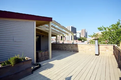 622 West Briar Place Chicago IL 60657