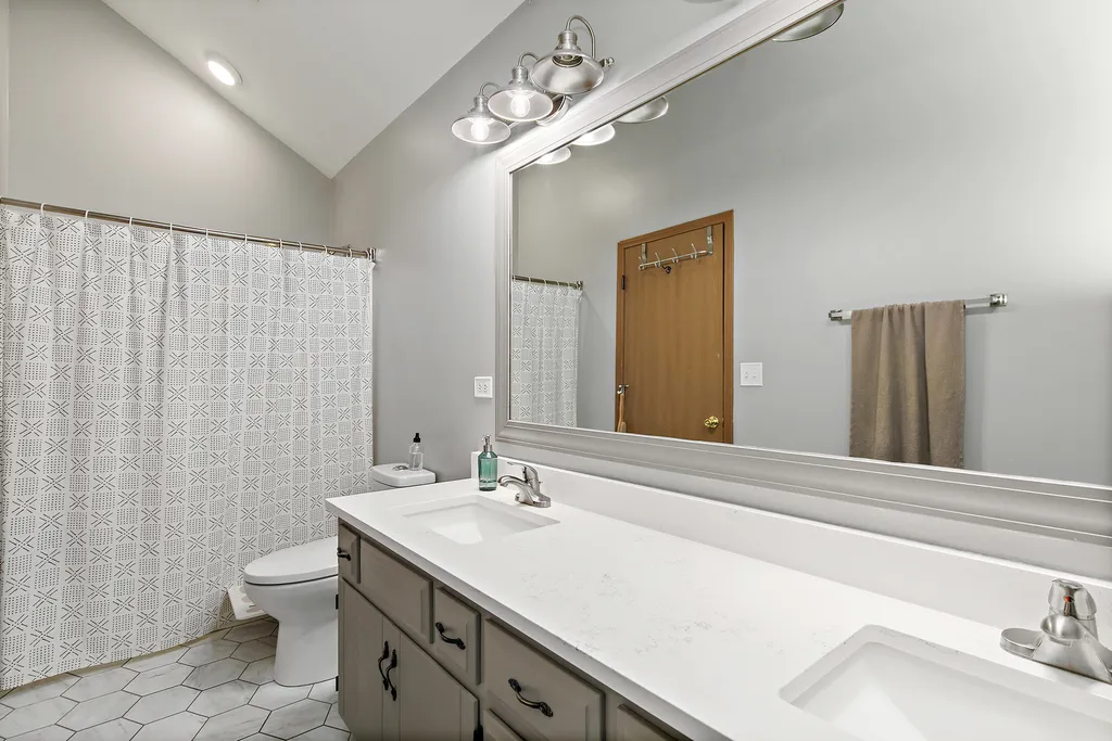 16400 Teton Drive Lockport IL 60441