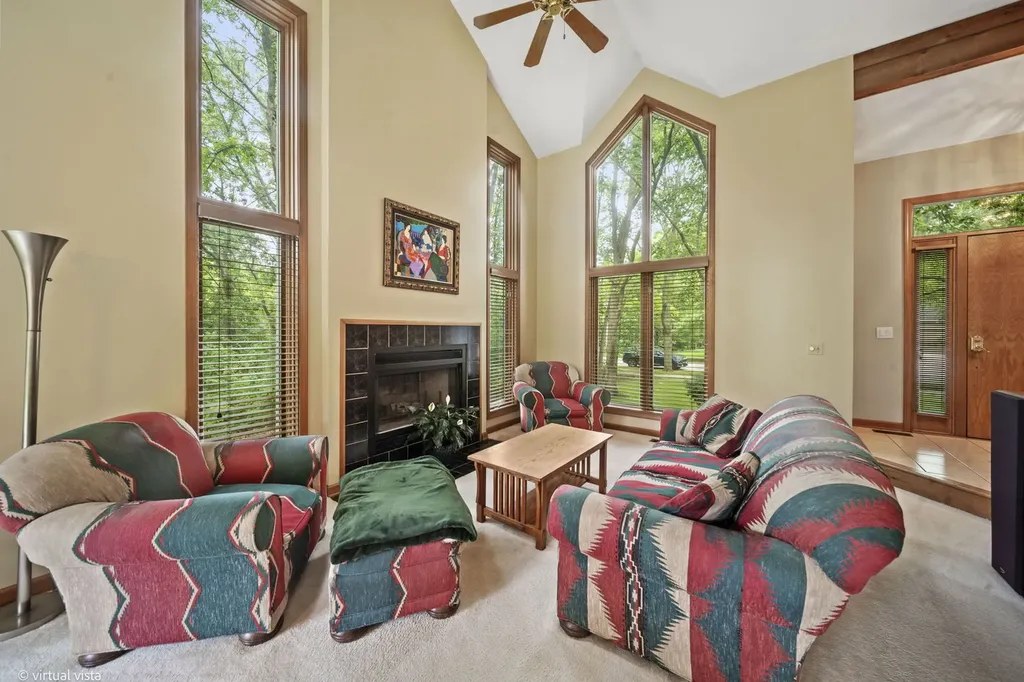 759 Feather Sound Drive Bolingbrook IL 60440