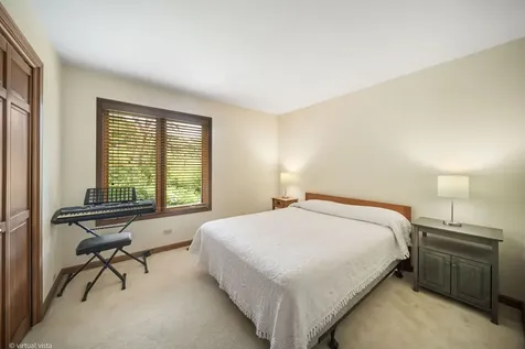759 Feather Sound Drive Bolingbrook IL 60440