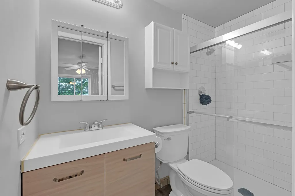 3934 West 104th Street Chicago IL 60655