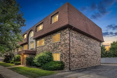 3934 West 104th Street Chicago IL 60655