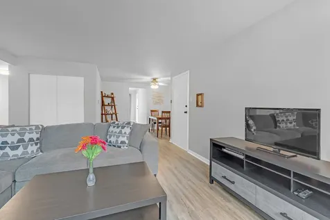 3934 West 104th Street Chicago IL 60655