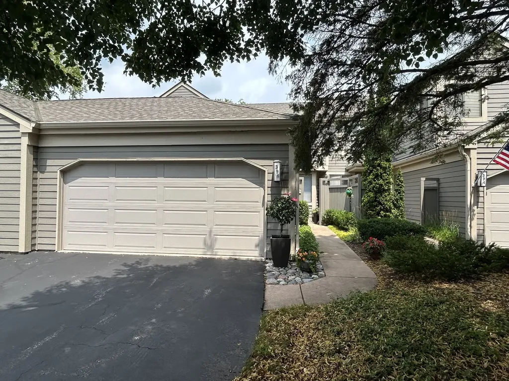 398 White Oak Lane Lake Barrington IL 60010