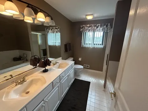 398 White Oak Lane Lake Barrington IL 60010