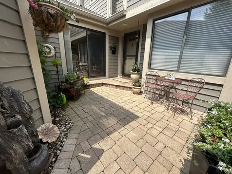 398 White Oak Lane Lake Barrington IL 60010