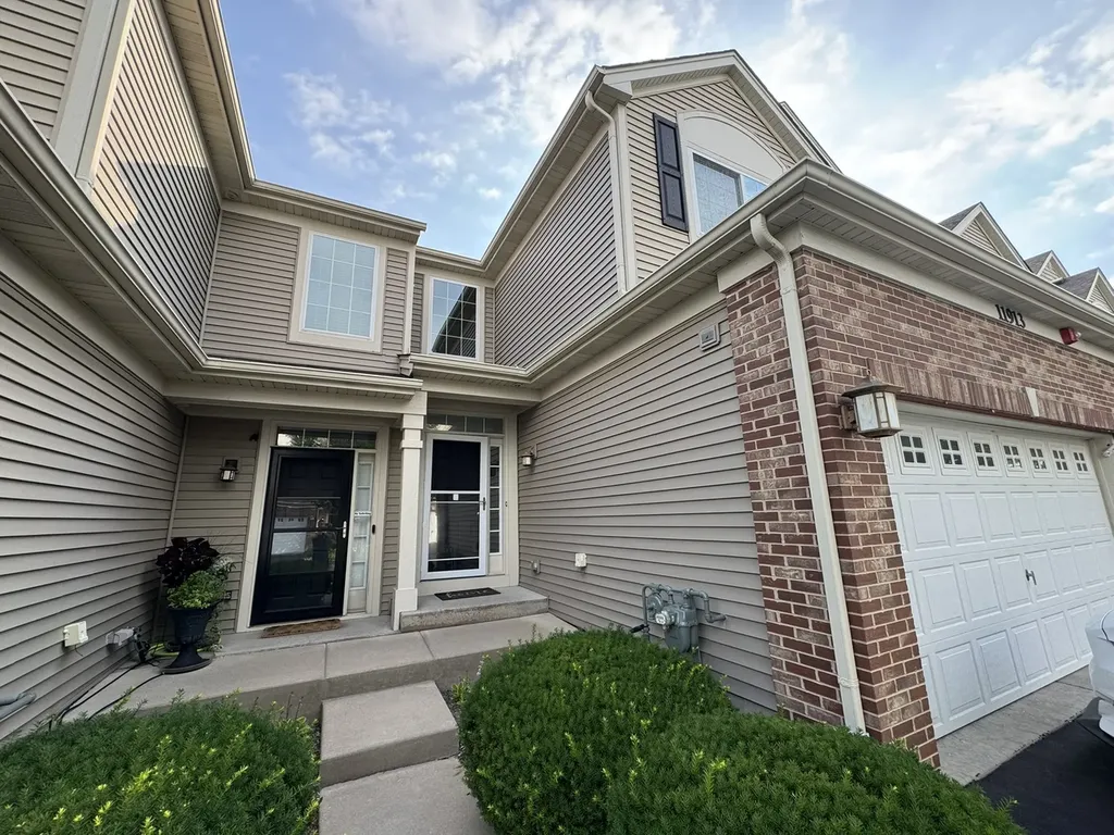 11913 Brunschon Lane Huntley IL 60142