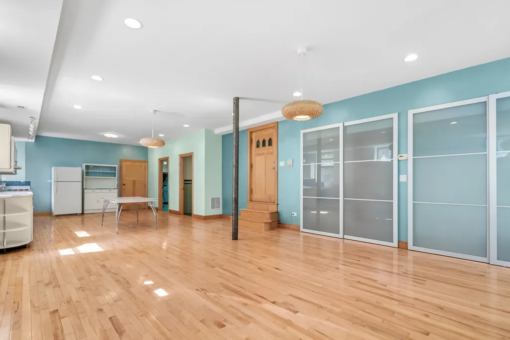 3435 West Adams Street Chicago IL 60624