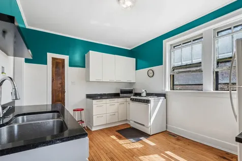 3435 West Adams Street Chicago IL 60624