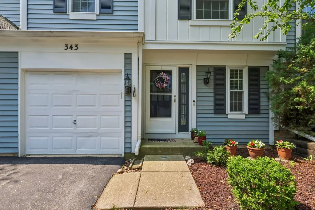 343 Cane Garden Circle Aurora IL 60504
