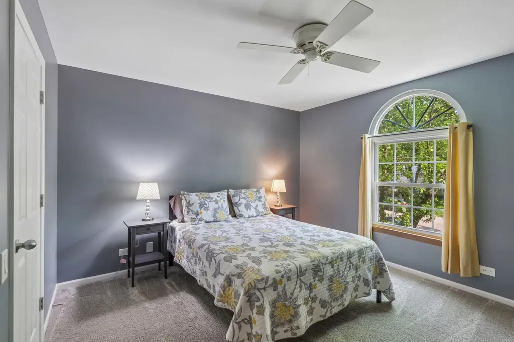343 Cane Garden Circle Aurora IL 60504