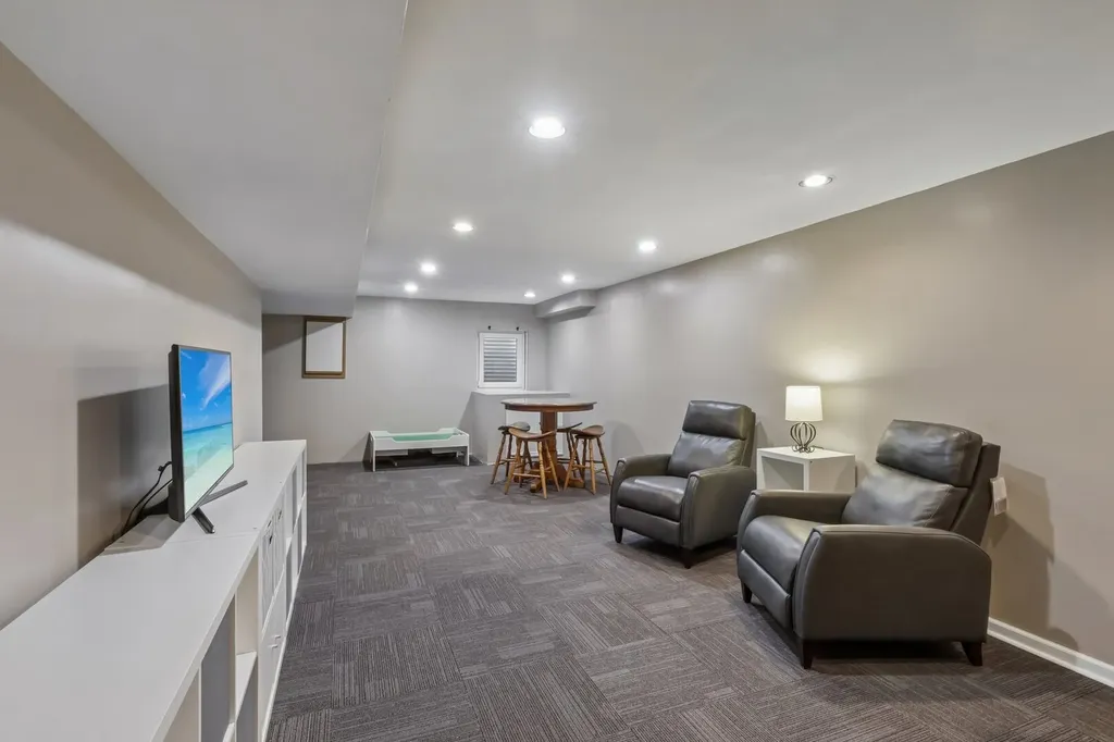 343 Cane Garden Circle Aurora IL 60504