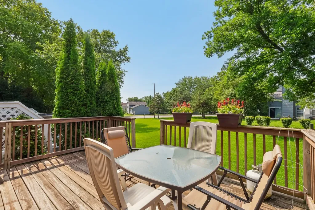 343 Cane Garden Circle Aurora IL 60504
