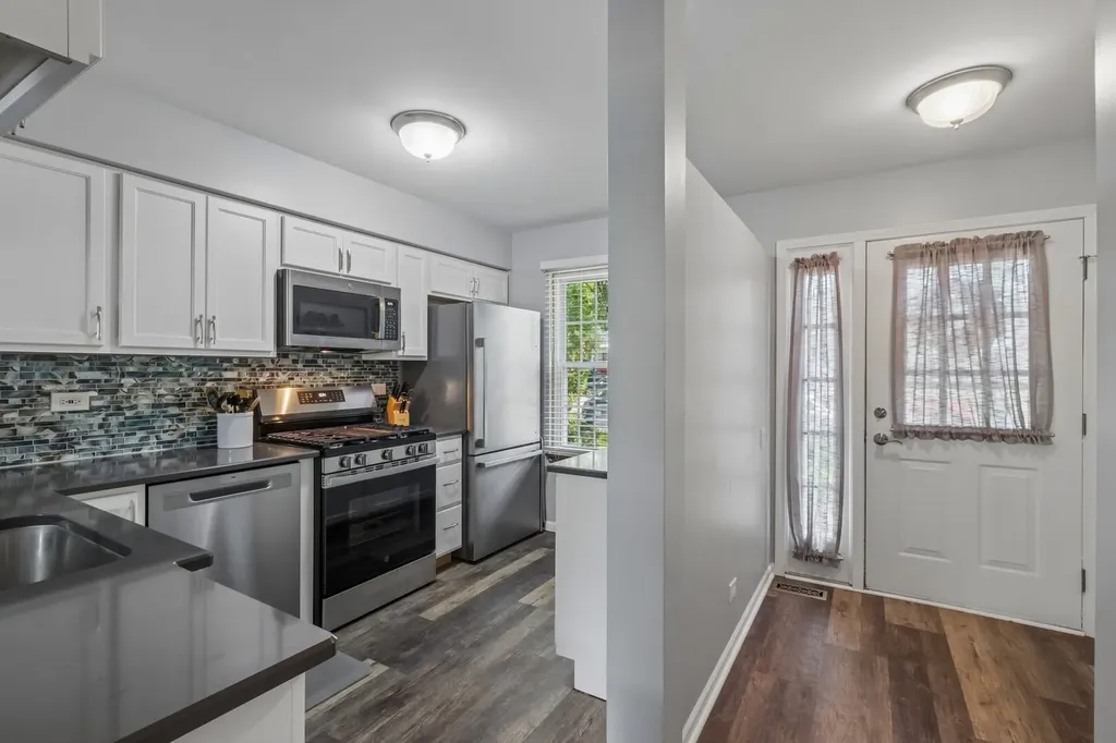 343 Cane Garden Circle Aurora IL 60504