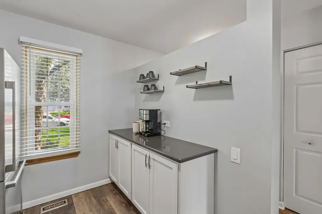 343 Cane Garden Circle Aurora IL 60504