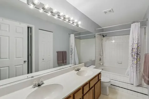343 Cane Garden Circle Aurora IL 60504