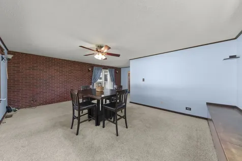 15200 Oxford Drive Oak Forest IL 60452