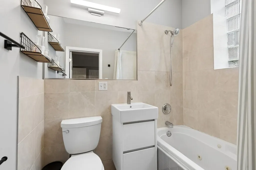 2747 North Spaulding Avenue Chicago IL 60647