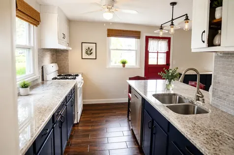 10037 Harnew Road E Oak Lawn IL 60453