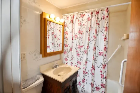 10037 Harnew Road E Oak Lawn IL 60453