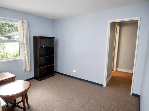 10037 Harnew Road E Oak Lawn IL 60453