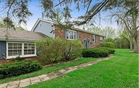 909 Dundee Avenue Barrington IL 60010