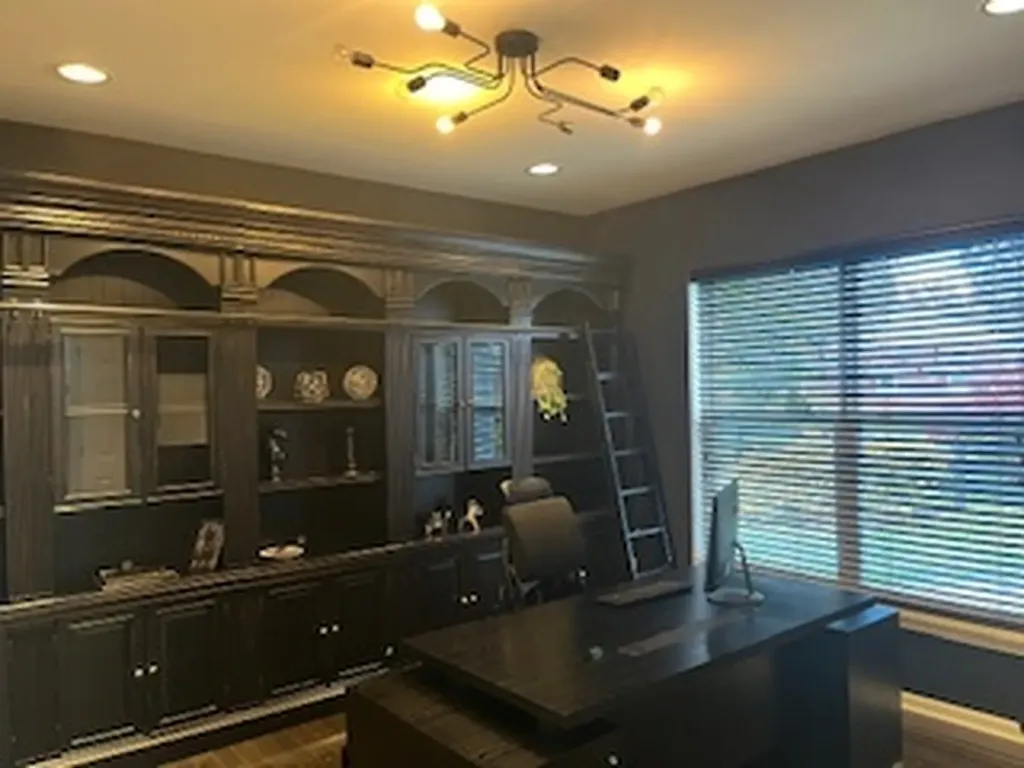 16W764 Hawthorne Court Willowbrook IL 60527