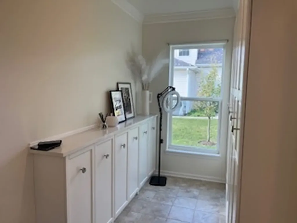 16W764 Hawthorne Court Willowbrook IL 60527