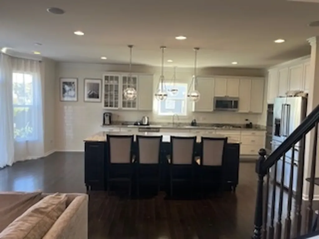 16W764 Hawthorne Court Willowbrook IL 60527