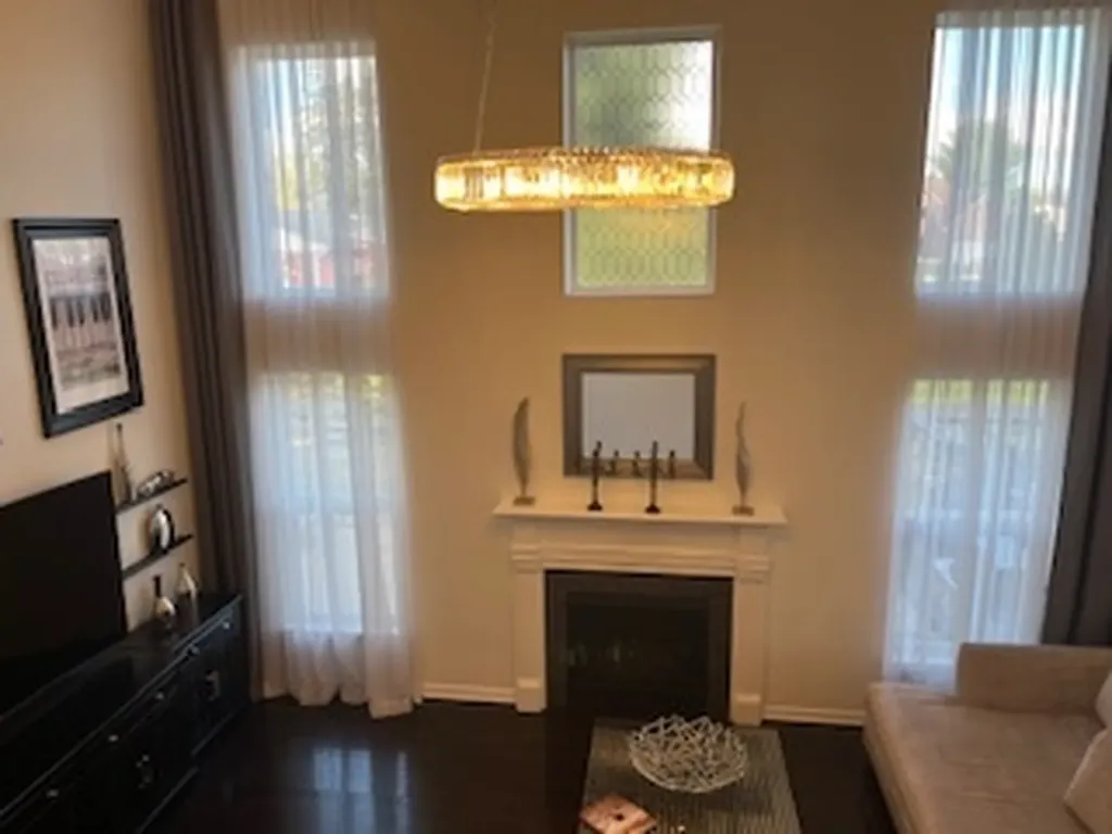 16W764 Hawthorne Court Willowbrook IL 60527