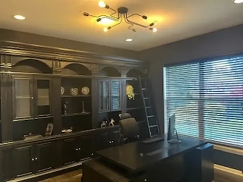 16W764 Hawthorne Court Willowbrook IL 60527
