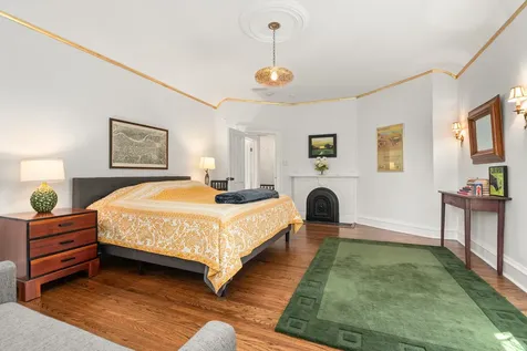 201 Scottswood Road Riverside IL 60546