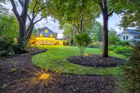 201 Scottswood Road Riverside IL 60546