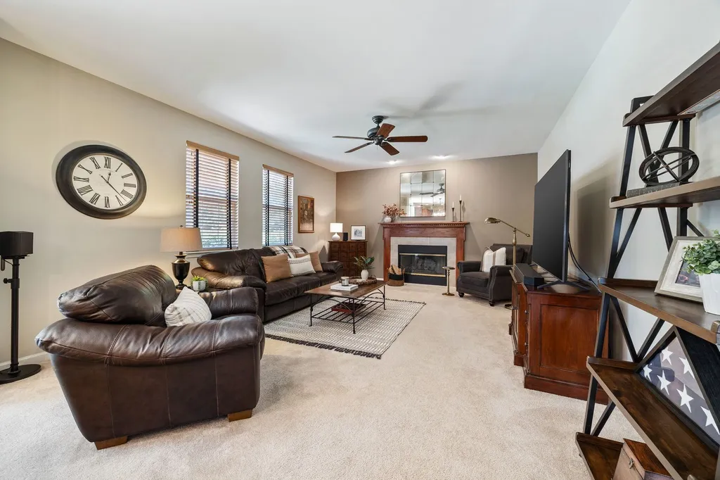 2815 Forest Creek Lane Naperville IL 60565
