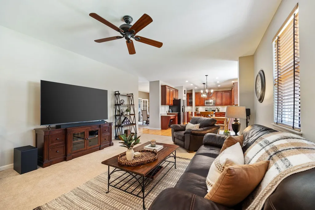2815 Forest Creek Lane Naperville IL 60565